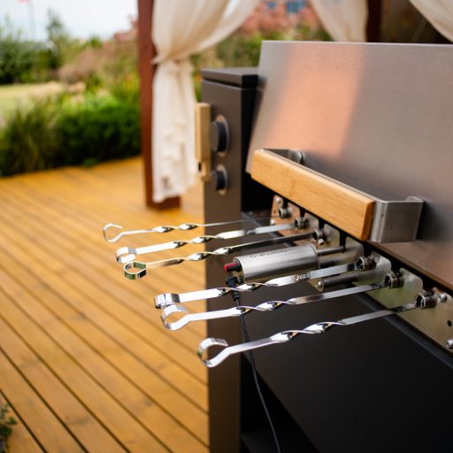 Uždaromoms šašlykinėms